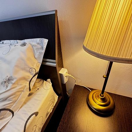 Apartament Otopeni Kültér fotó