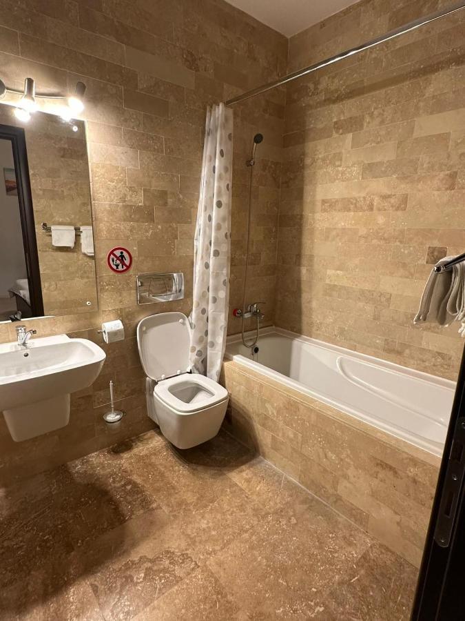 Apartament Otopeni Kültér fotó